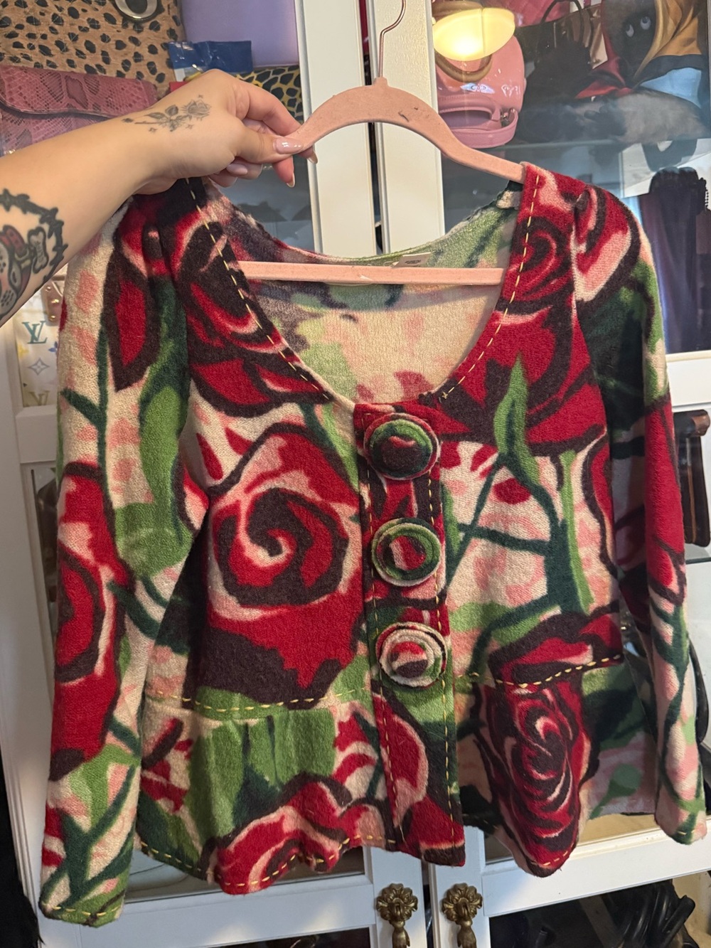 Women’s Red Floral Button-Front top